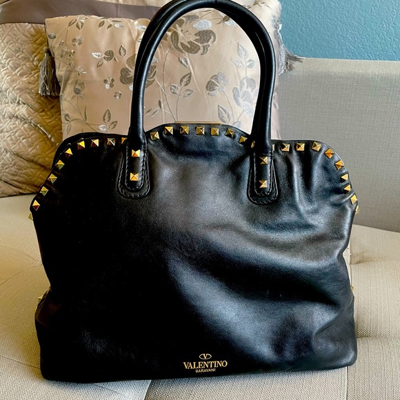 Authentic Valentino Garavani Rockstud - Picture 1 of 8